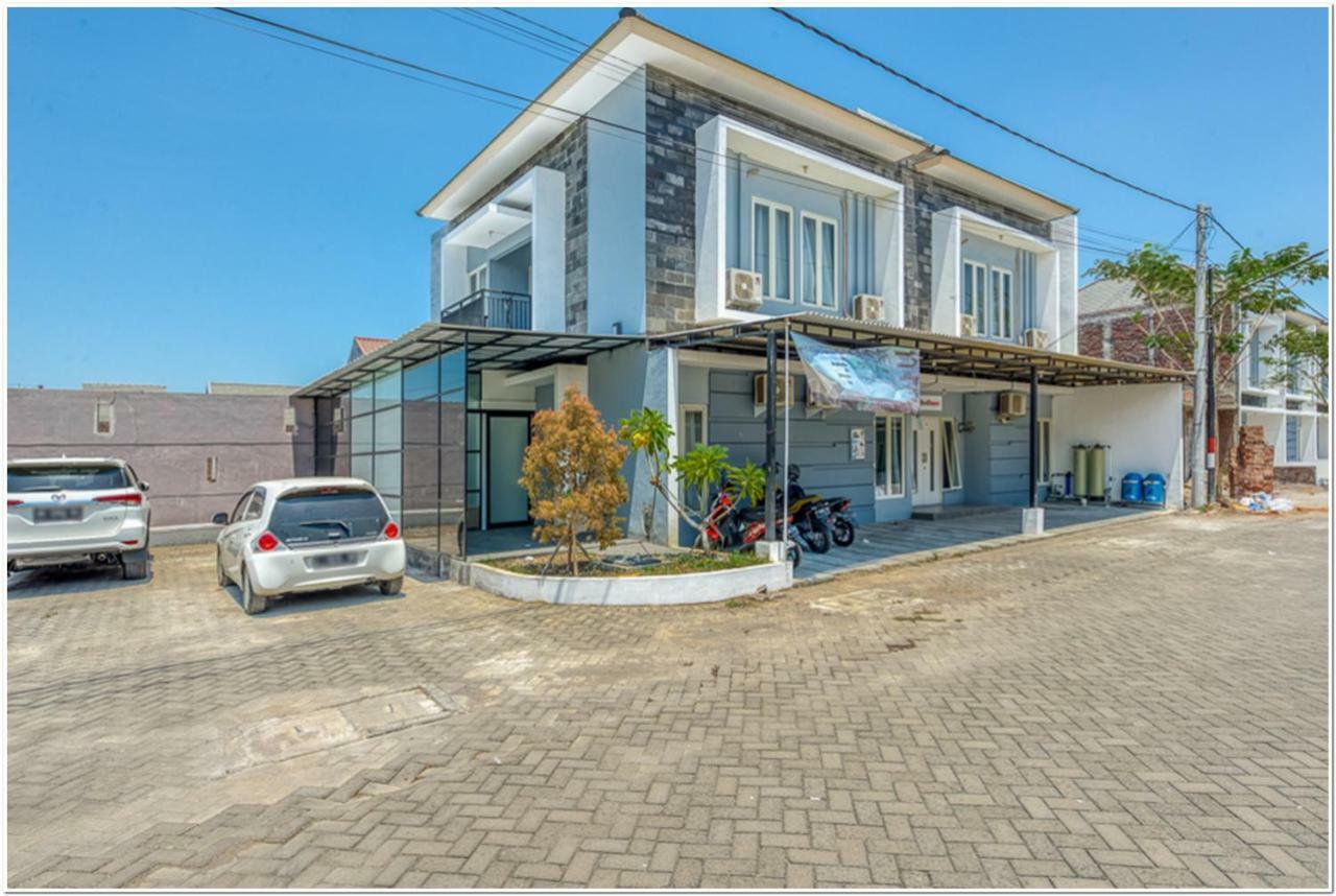 فندق Reddoorz @ Bypass Juanda Airport سيدوارجو المظهر الخارجي الصورة